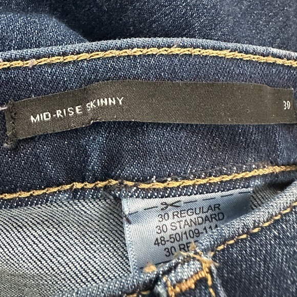 Banana Republic Med Rise Skinny - Picture 3 of 4